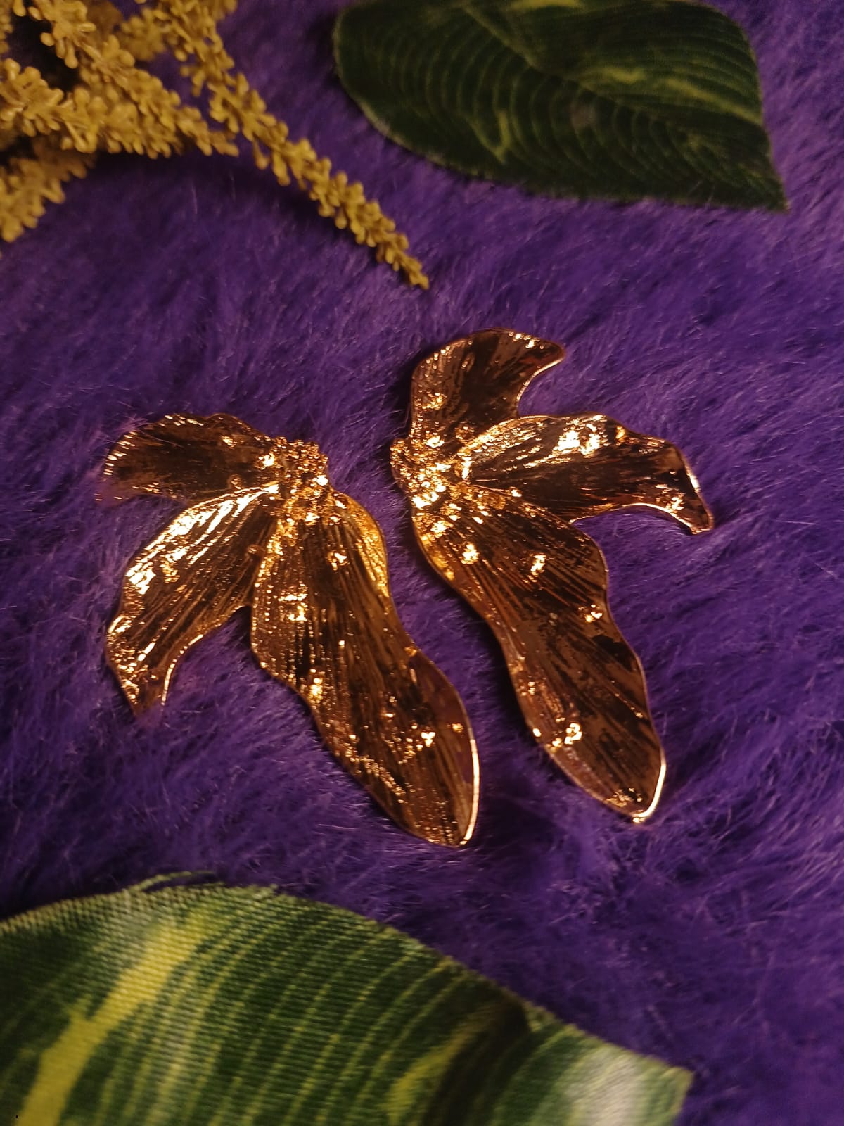 Luxe Luster Petals