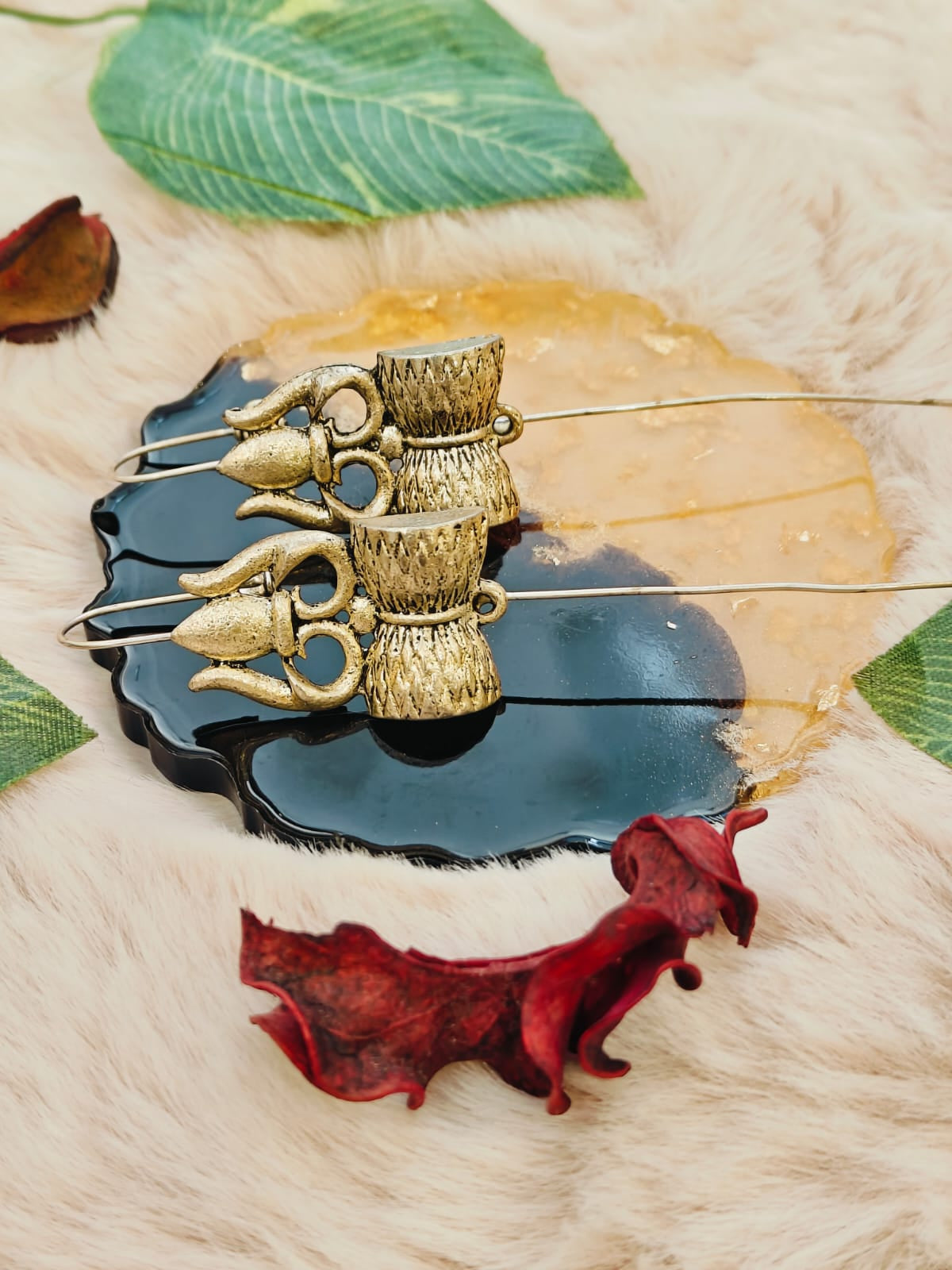 Trishul and Damru Bugadi