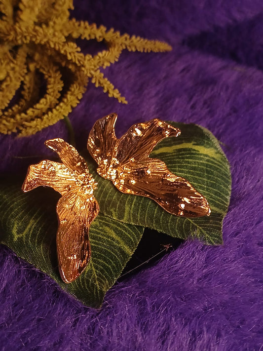 Luxe Luster Petals