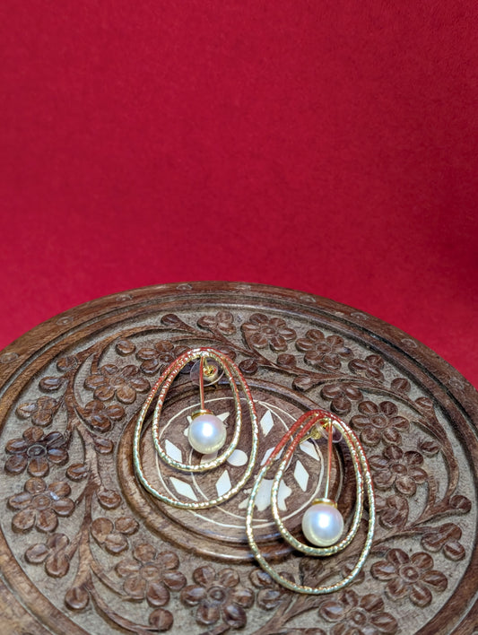 Golden Pearl Swirl Studs