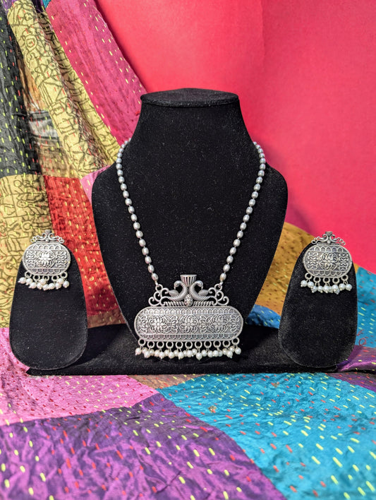 Ruhani Necklace Set